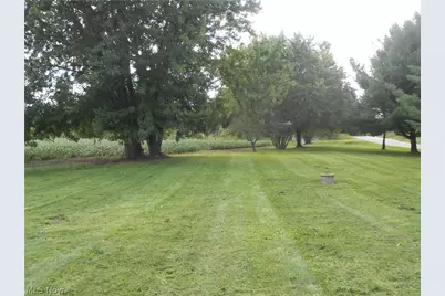 15593 Franchester Road, Burbank, OH 44214 - Photo 20
