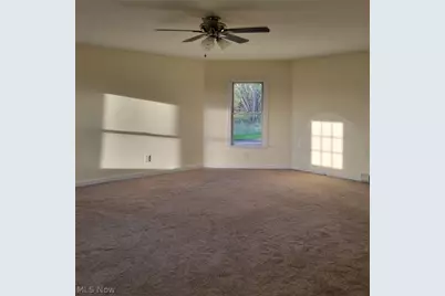 15593 Franchester Road, Burbank, OH 44214 - Photo 8