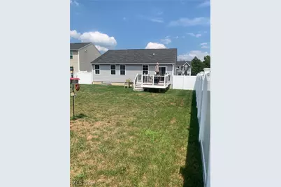 2608 Bishop Oval, Barberton, OH 44203 - Photo 4