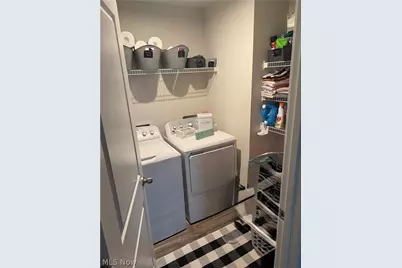 2608 Bishop Oval, Barberton, OH 44203 - Photo 20