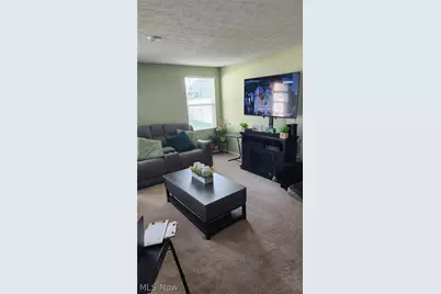 2608 Bishop Oval, Barberton, OH 44203 - Photo 16