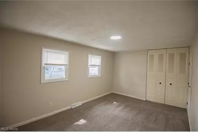 3945 S Schenley Avenue, Youngstown, OH 44511 - Photo 10