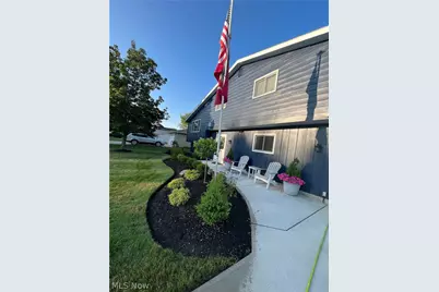 8407 Barton Drive, Strongsville, OH 44149 - Photo 4