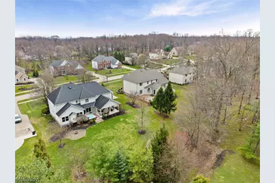 8460 Windsor Way, Grandview Heights, OH 44147 - Photo 46