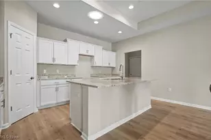 9264 Sharrott Rd, Poland, OH 44514 - Photo 6