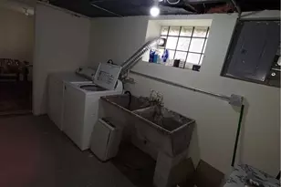 22031 Miller Ave, Euclid, OH 44119 - Photo 16