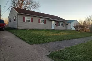 2656 22nd St NE, Canton, OH 44705 - Photo 2