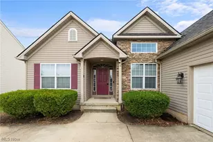 608 Rundle St, LaGrange, OH 44050 - Photo 2