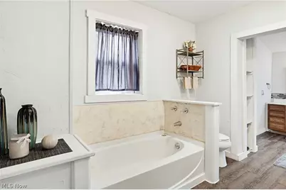 102 E Brookside Avenue, Akron, OH 44301 - Photo 18