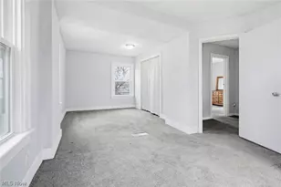 102 E Brookside Ave, Akron, OH 44301 - Photo 16