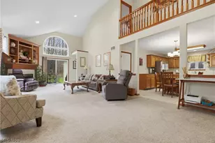 9433 Scottsdale Dr, Grandview Heights, OH 44147 - Photo 8