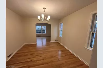 3752 Lowell Road, Cleveland Heights, OH 44121 - Photo 6