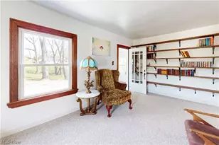 701 Lovers Ln, Steubenville, OH 43953 - Photo 6