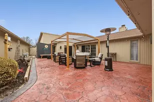 22144 Meadowsouth Ct, Strongsville, OH 44149 - Photo 34