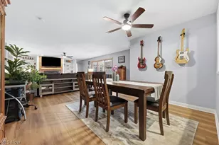 22144 Meadowsouth Ct, Strongsville, OH 44149 - Photo 12