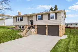 2858 Lombardi Ave SW, Canton, OH 44706 - Photo 2