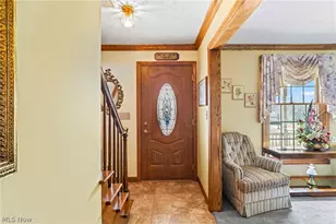 551 E Regency Cir, Canfield, OH 44406 - Photo 4