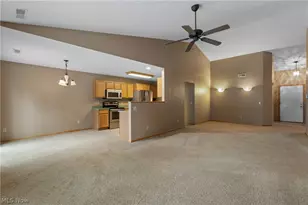 3068 Somerset Dr, Akron, OH 44312 - Photo 8