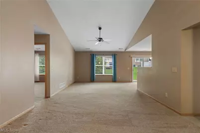 3068 Somerset Drive, Akron, OH 44312 - Photo 4