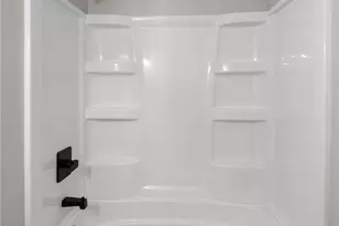 4820 Emerald Ln, Brunswick, OH 44212 - Photo 22