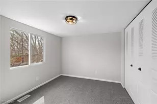 4820 Emerald Ln, Brunswick, OH 44212 - Photo 12