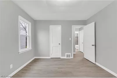 16606 Lipton Avenue, Loveland, OH 44128 - Photo 10