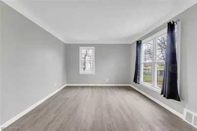 16606 Lipton Avenue, Loveland, OH 44128 - Photo 6