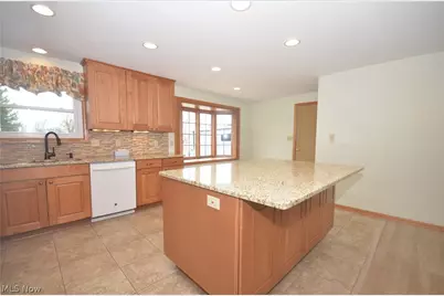 987 Howard Drive, Tallmadge, OH 44278 - Photo 12