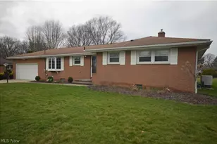 987 Howard Dr, Tallmadge, OH 44278 - Photo 1