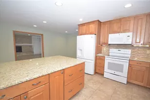 987 Howard Dr, Tallmadge, OH 44278 - Photo 10