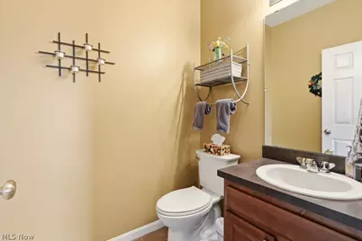214 Gatwick Grove Circle, Wadsworth, OH 44281 - Photo 8