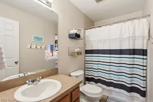 214 Gatwick Grove Cir, Wadsworth, OH 44281 - Photo 30