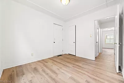 1073 Parkside Drive, Alliance, OH 44601 - Photo 14