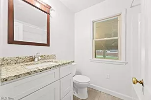 1073 Parkside Dr, Alliance, OH 44601 - Photo 18