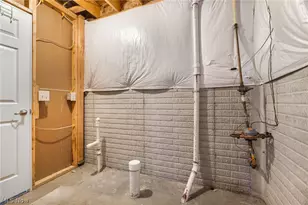 8111 Middlebranch Ave NE, , OH 44652 - Photo 34