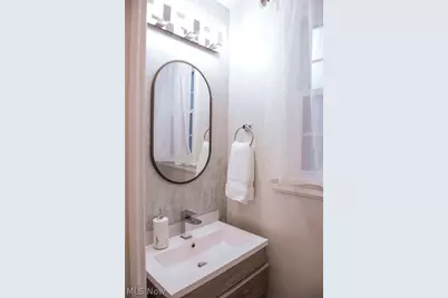 17707 Lomond Boulevard, Huber Heights, OH 44122 - Photo 16