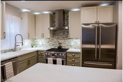 17707 Lomond Boulevard, Huber Heights, OH 44122 - Photo 18