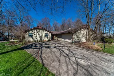 19717 Sagamore Road, Walton Hills, OH 44146 - Photo 2