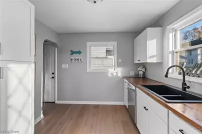 955 Iona Avenue, Akron, OH 44314 - Photo 10