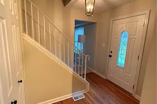 8552 Usher Rd, Olmsted Twp, OH 44138 - Photo 2