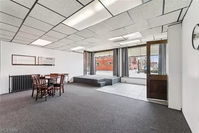 70 4th Street NW, Barberton, OH 44203 - Photo 8