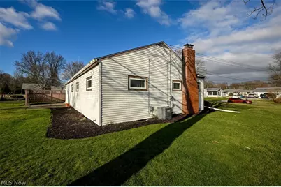 5838 Harter Home Drive, Akron, OH 44319 - Photo 6