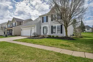 998 Woodfield Ln, Brunswick, OH 44212 - Photo 4