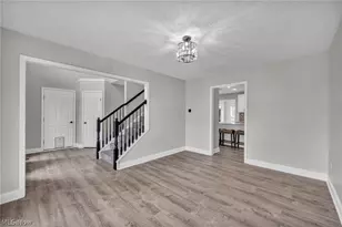 998 Woodfield Ln, Brunswick, OH 44212 - Photo 14