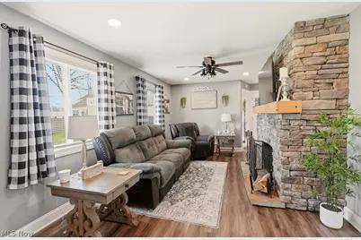 747 Killian Road, Coventry, OH 44319 - Photo 4