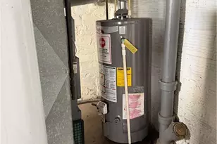 2228 E 30th St, Lorain, OH 44055 - Photo 14