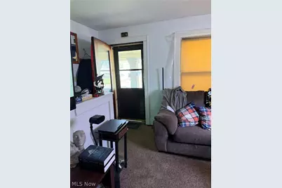 2228 E 30th Street, Lorain, OH 44055 - Photo 2