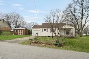 4454 2nd St NW, Canton, OH 44708 - Photo 2