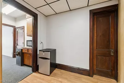 70 4th Street NW, Barberton, OH 44203 - Photo 22