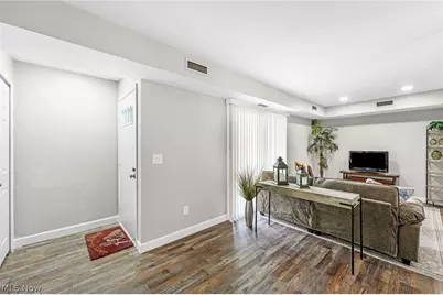 10364 Independence Drive #19C, North Royalton, OH 44133 - Photo 6